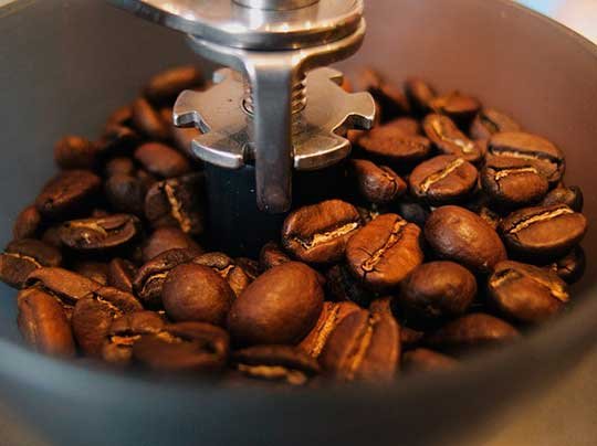 Tips and Tricks on Using Handheld Coffee Grinder Safely
